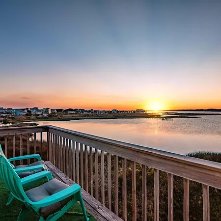 Amazing Sound View Home With Pool